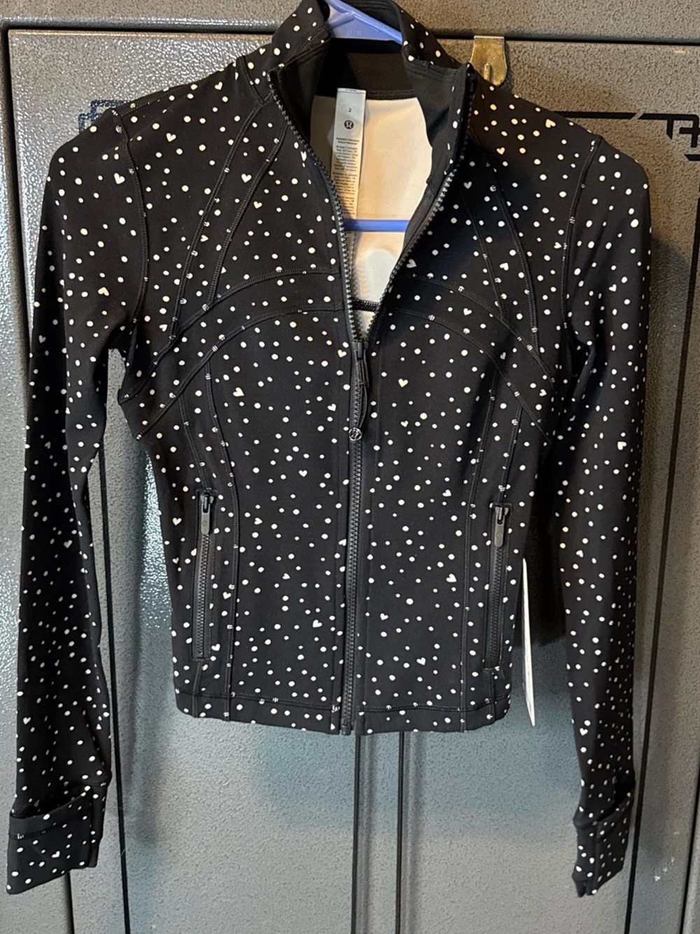 Lululemon Define Crop Jacket Black White Heart Print Full Zip Thumbholes Size 2